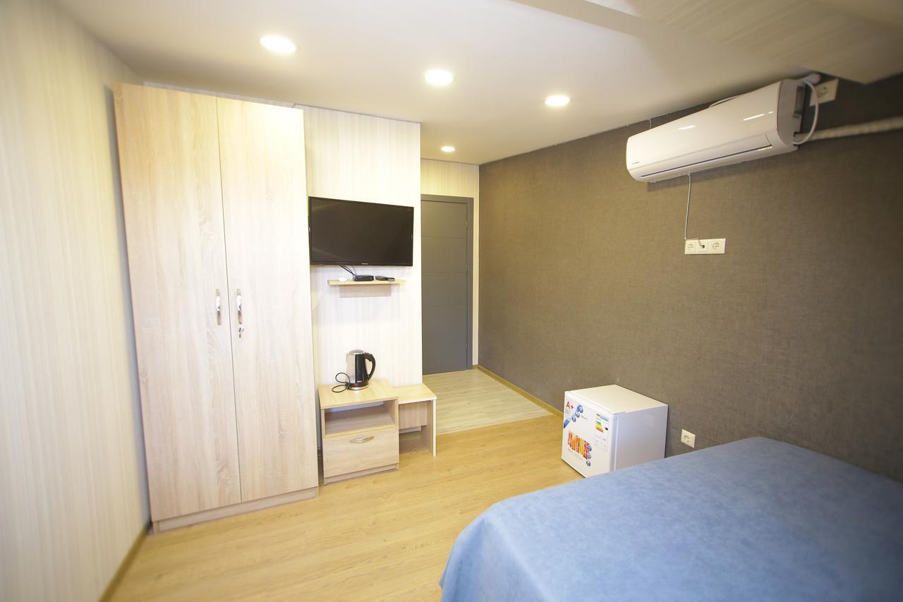Four Rooms Тбілісі Екстер'єр фото